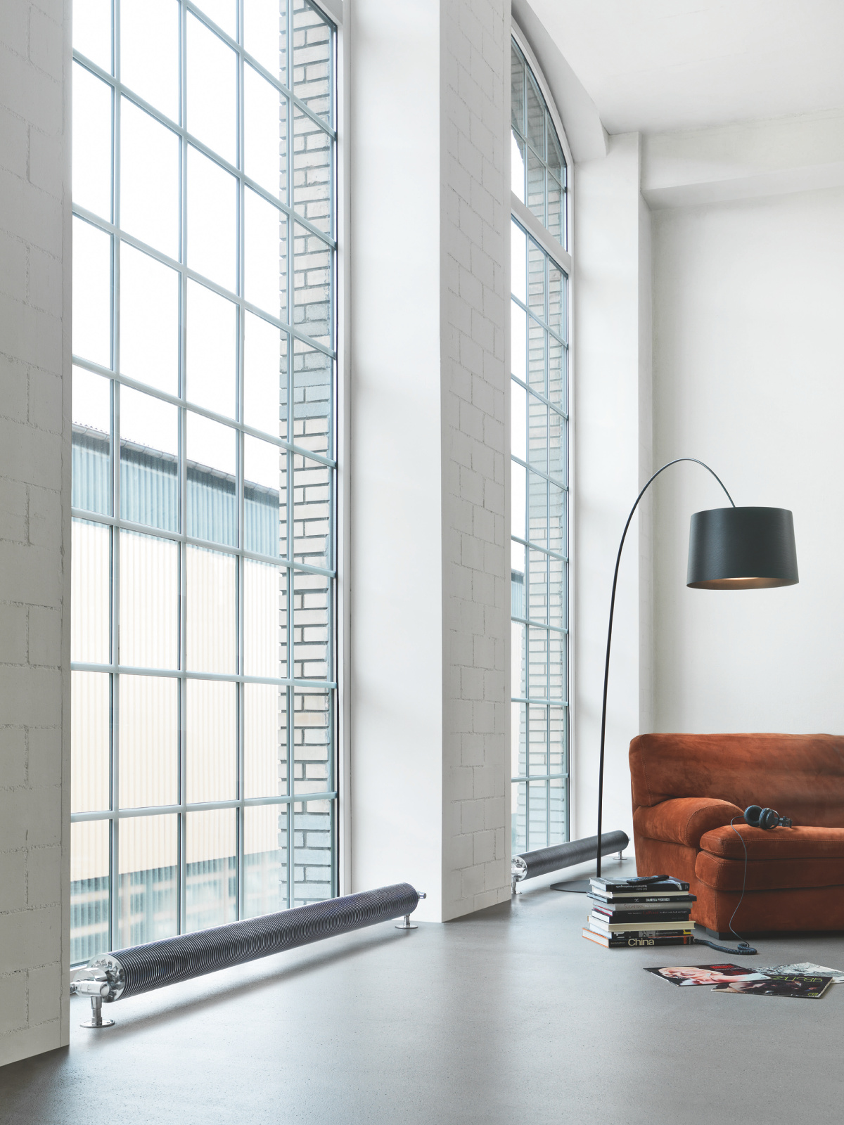 Runtal_RAD_studio Rendering Flow Form Decorative radiator Side view